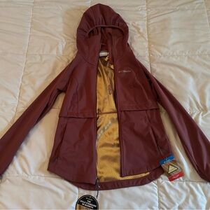 Columbia Burgundy Hooded Jacket with Gold Lining